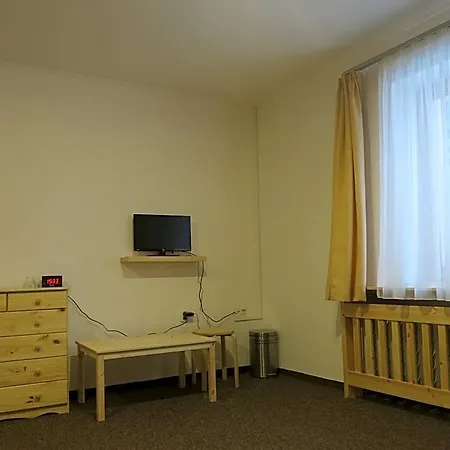 Zornicka 2*